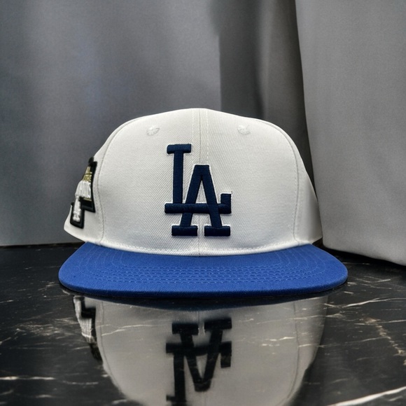 Pro Standard Other - NEW Flawed Los Angeles Dodgers 2 Tone 2020 Championship SnapBack Hat Flat Brim